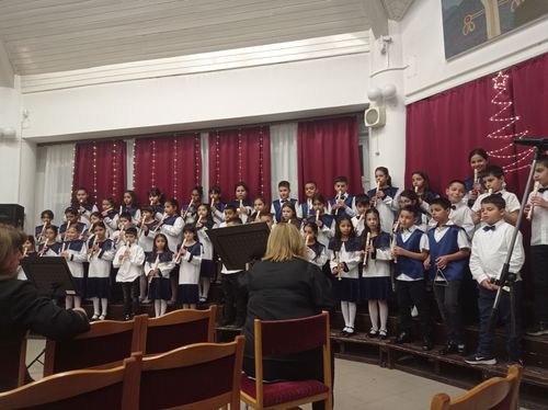 Különleges Karácsonyi Koncert a Földiben